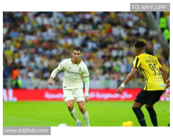 足球球星频遭威胁事件引发关注 专家呼吁加强安全防护措施